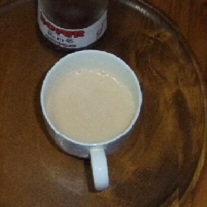 だんだん寒くなってきて、また、ラム入りミルクティーが目につきました♪
朝のイメージのミルクティーがゆうべの安らぎに変わりますよね。
ごちそうさま！！
